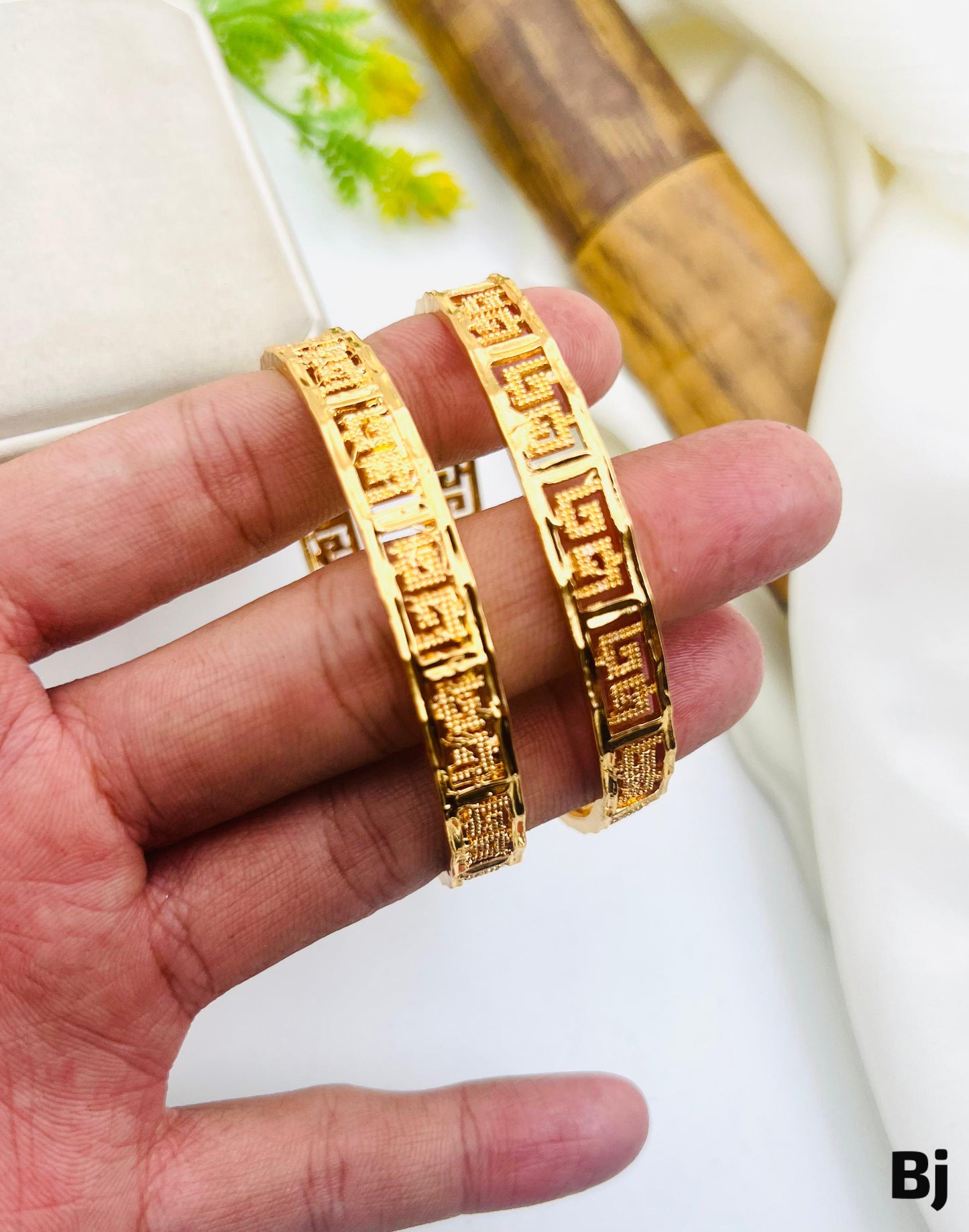 Fancy Beautiful Gold Plated Printed Manjoos versace Bangles