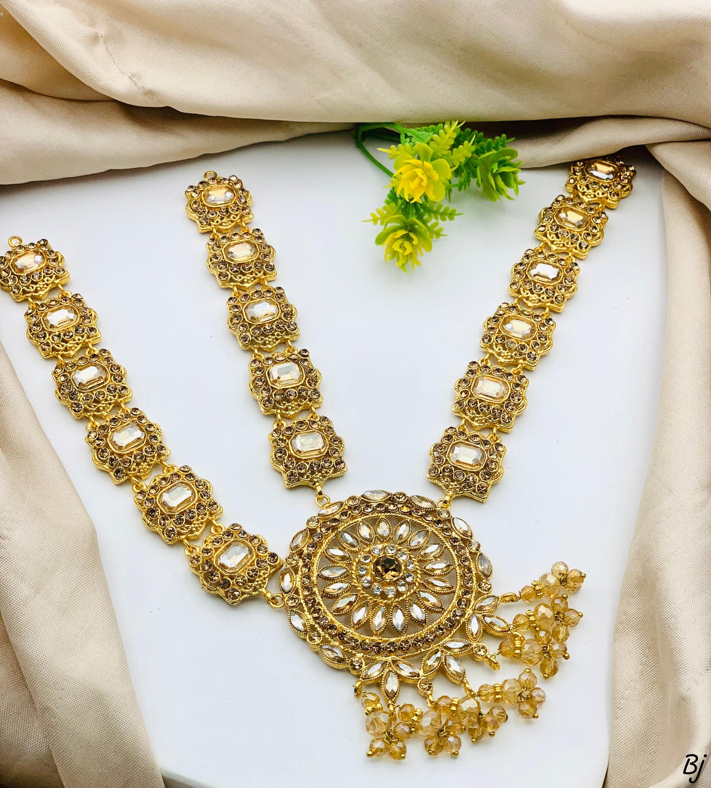 Fancy Bridal Mathapatti